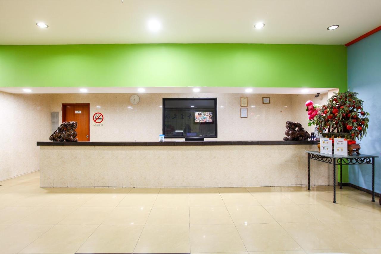 Oyo 89478 Lkh Hotel
